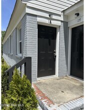 Building Photo - 700 Ann St