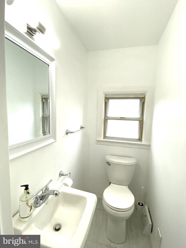 Foto del edificio - 864 Whitehorse Mercerville Rd