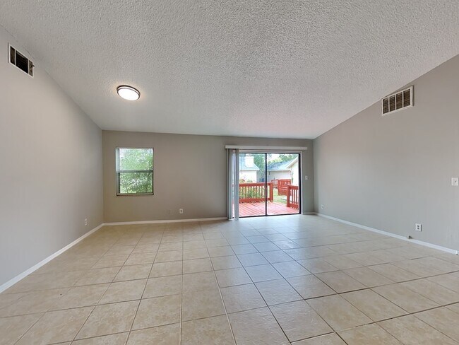 Foto del edificio - 101 Landmark St