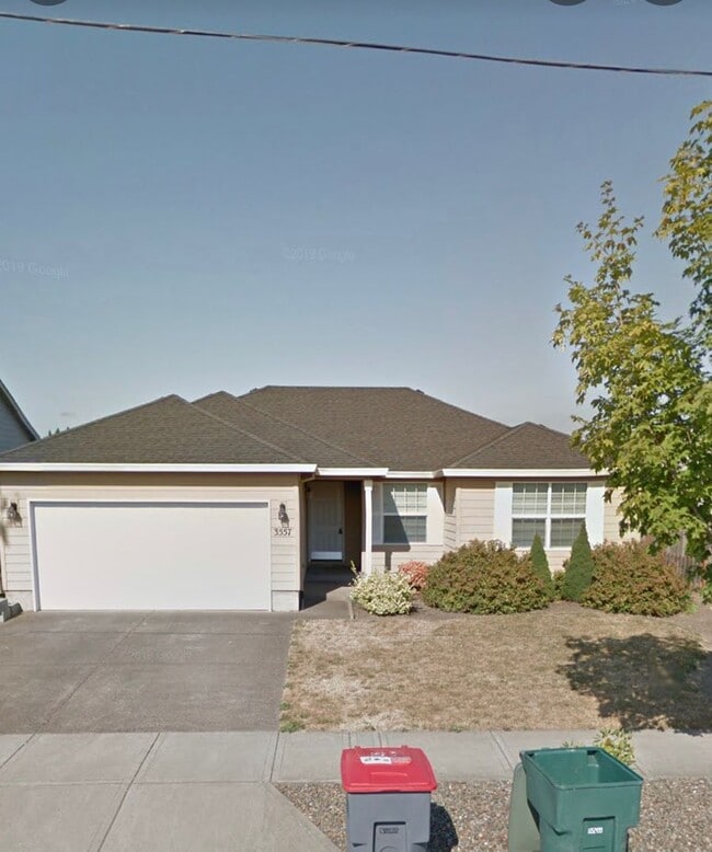 Building Photo - 3557 NE Hembree St