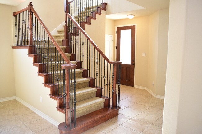 Building Photo - 1435 Nicholas Manor