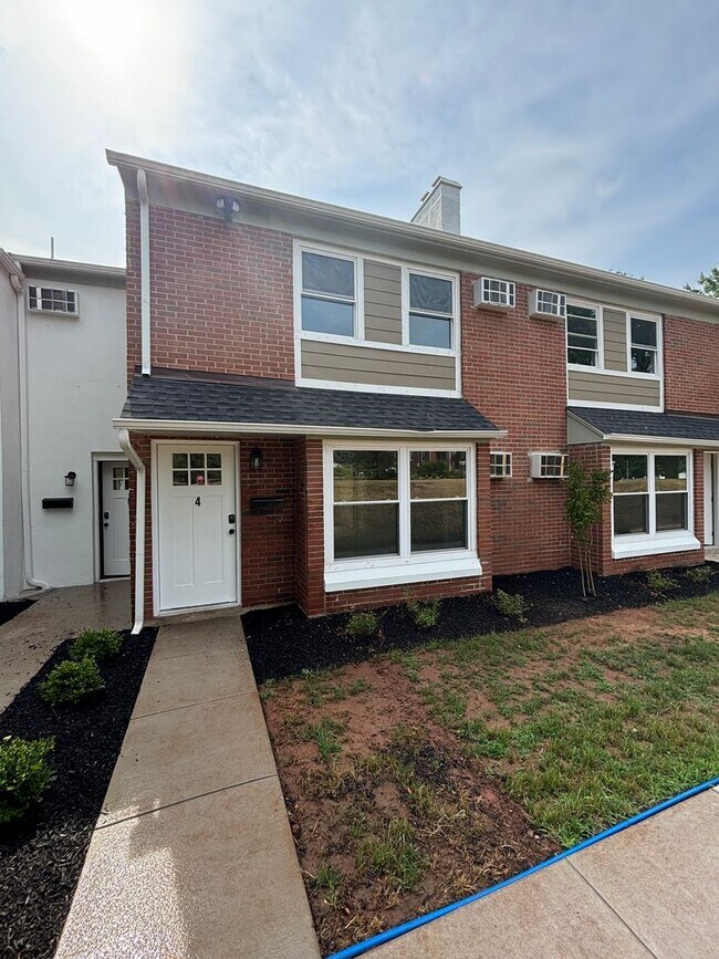 Foto del edificio - Atbridge TownHomes