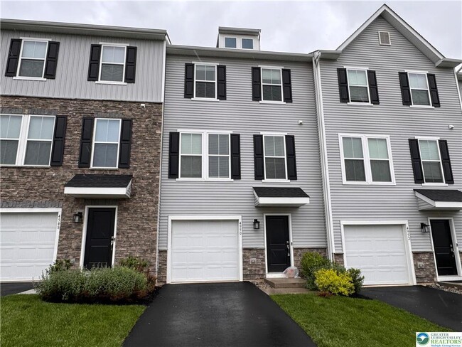 Building Photo - 7634 Clayton Ave