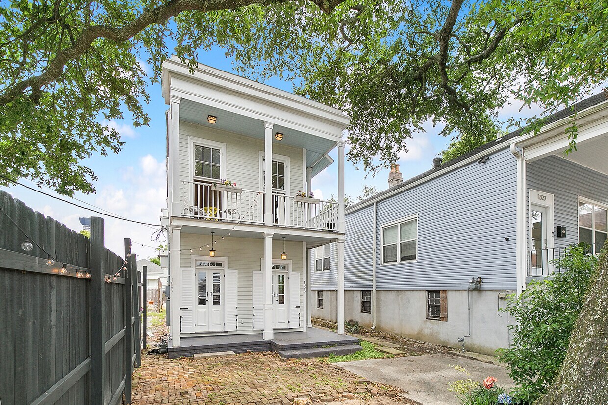 Primary Photo - 1825 Euterpe St
