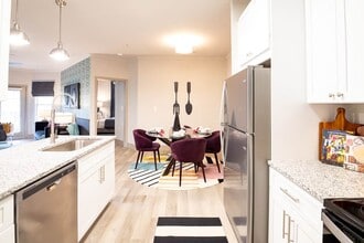 Building Photo - Cortland Mallard Creek