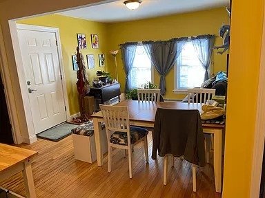 Building Photo - Two bedrooms and bath up stairs.