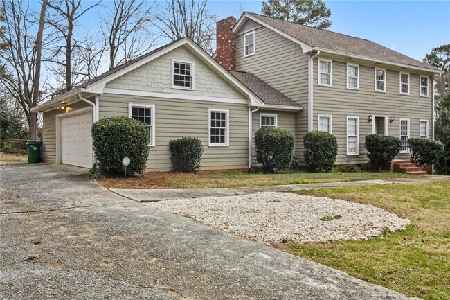 Foto del edificio - 3937 Ashford Dunwoody Rd NE