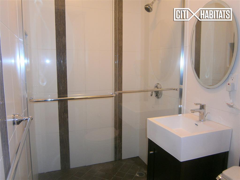 Foto del edificio - 244 W 99th St