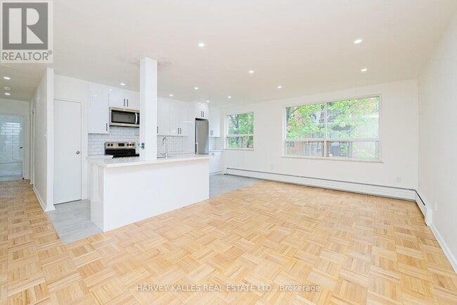 Building Photo - 1751 Victoria Park Ave