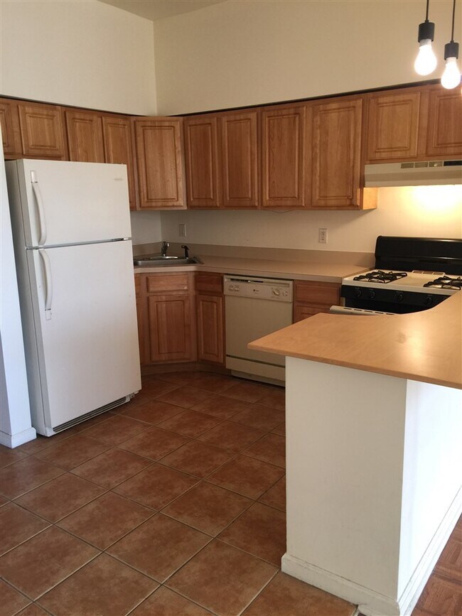 200 Paterson Plank Rd Unit 204, Union City, NJ 07087 Apartment for