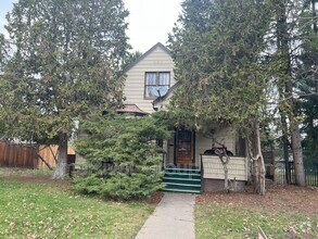 Building Photo - 330 E Beckwith Ave