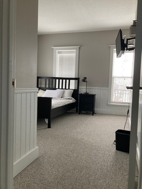 Building Photo - 309 W Charles St