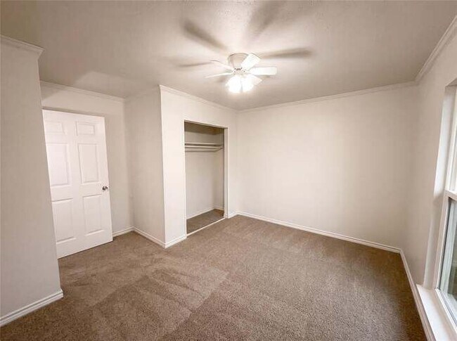 Foto del edificio - 3732 Sugarberry Dr