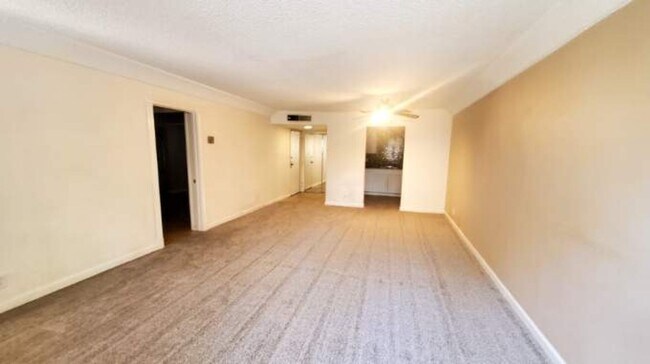 Foto del edificio - Welcome to Eagles Nest in NW Reno!