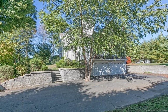 Building Photo - 12 Wesley Dr