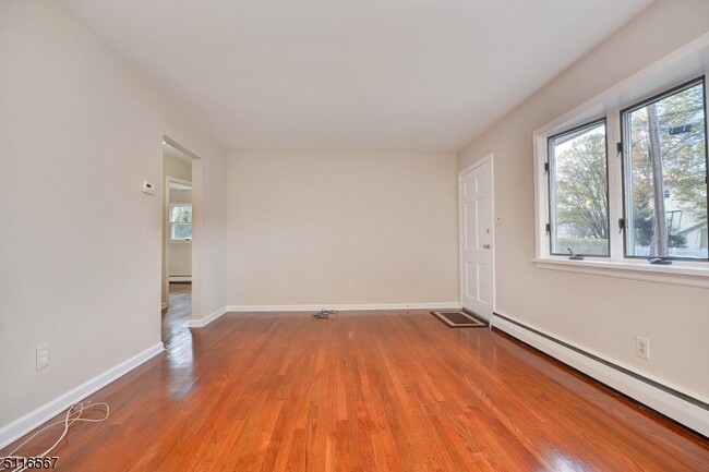 Building Photo - 59 Seton Hall Dr