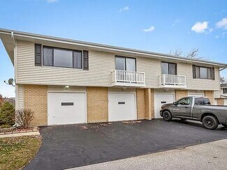 Building Photo - 36 Tonset Ct