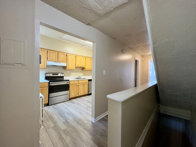 Foto del edificio - Apartment in the Heart of Druid Heights!