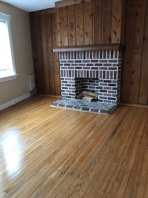 Living room with a fireplace - 2904 Espy Ave