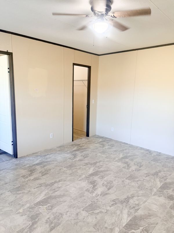 Foto del edificio - 2990 US-171