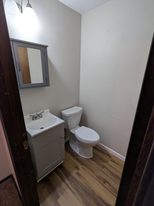 Half Bath - 645 Easton Pky