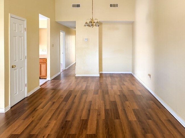 Foto del edificio - 7621 Alabama St