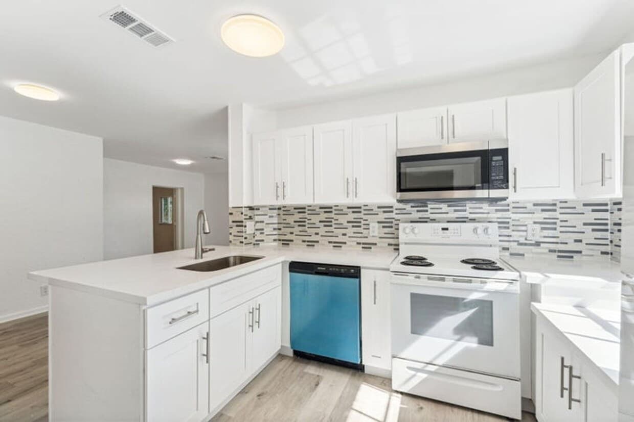 Photo - 377 NW 2nd Way, Deerfield Beach, FL 33441