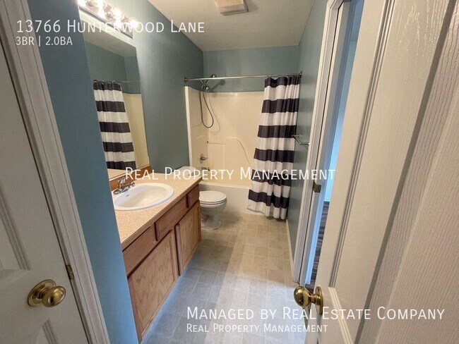 Foto del edificio - 13766 Hunterwood Ln