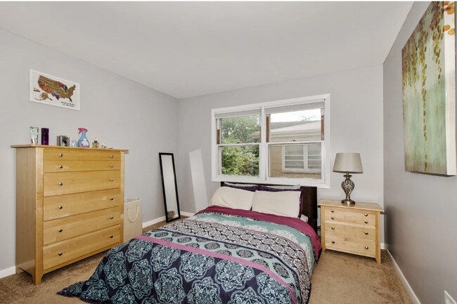 Foto del edificio - 4826 N Linder Ave