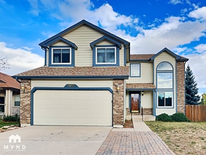 Building Photo - 6065 Fescue Dr