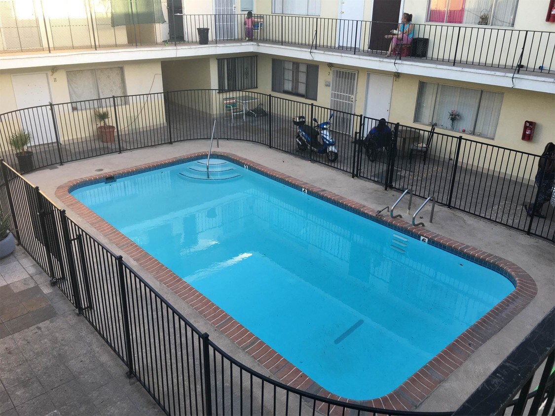 Foto del edificio - 2565 Lynnwood St