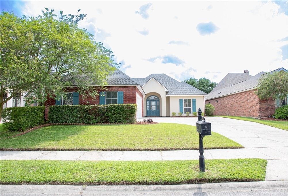 10562 Oakley Trace Dr, Baton Rouge, LA 70809 House Rental in Baton