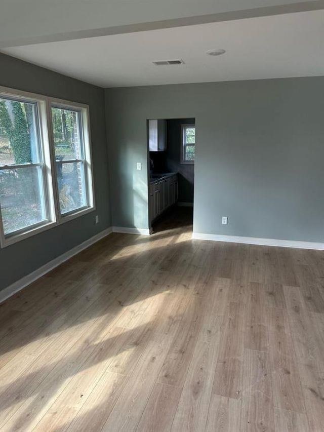 Building Photo - 686 E Alston Ave