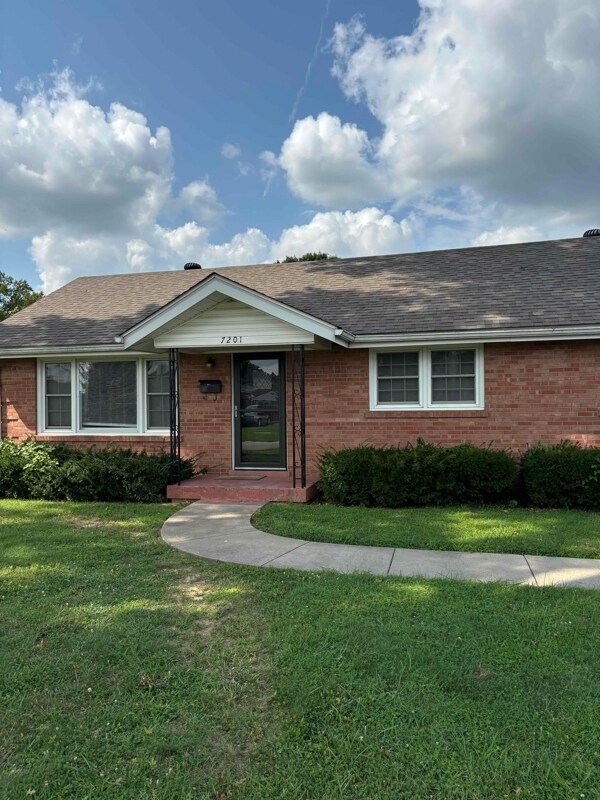 Primary Photo - 7201 Lorenzo Ln