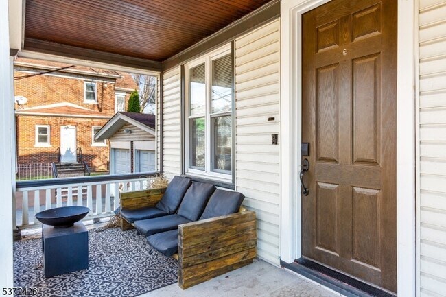 Foto del edificio - 1054 Hunterdon St