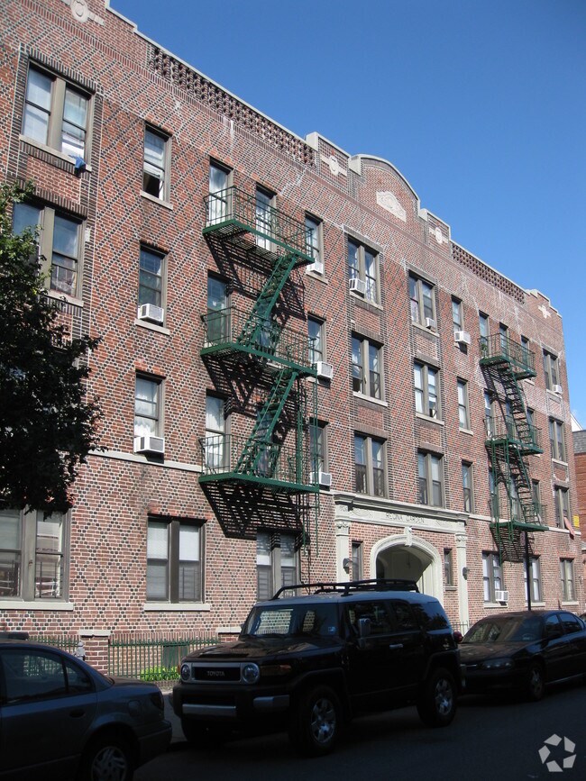 Foto del edificio - 780 E 2nd St