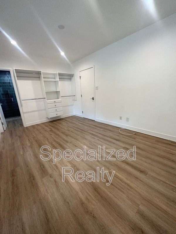 Foto del edificio - 438 Arden Ave