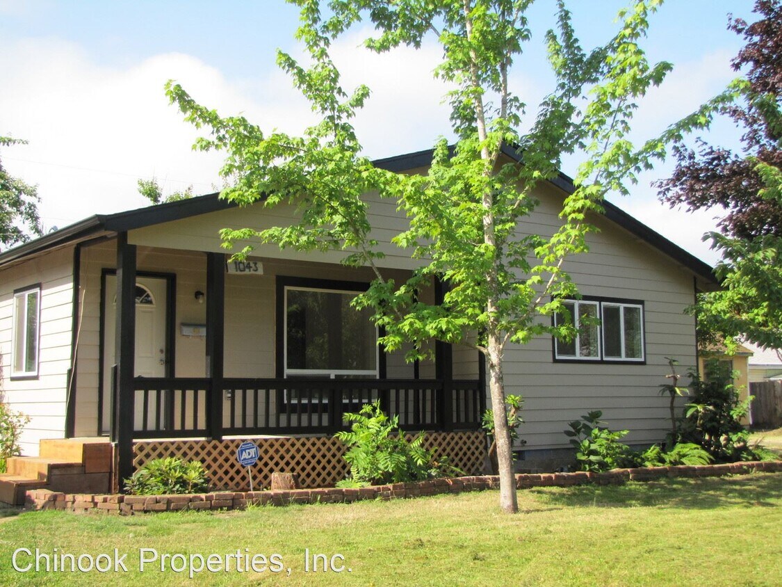 Primary Photo - 3 br, 2 bath House - 1043 F St