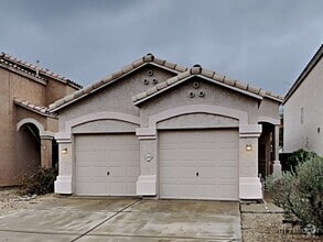 Building Photo - 1335 W Wahalla Ln