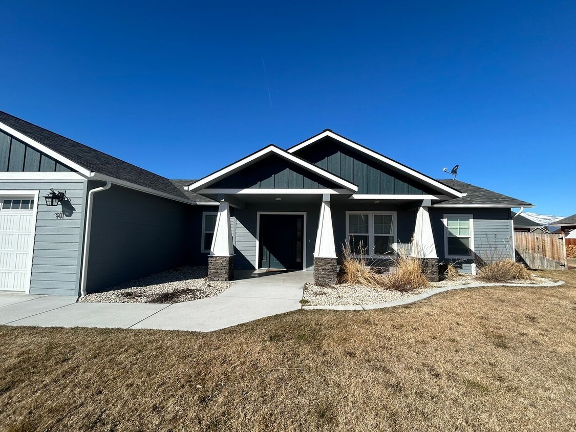 Foto principal - Newer 3 bed 2 bath in Corvallis