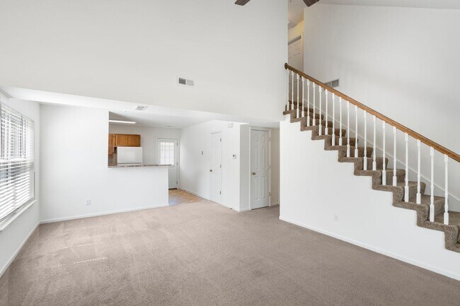 Foto del edificio - 5001-5003 Betty Jean Way