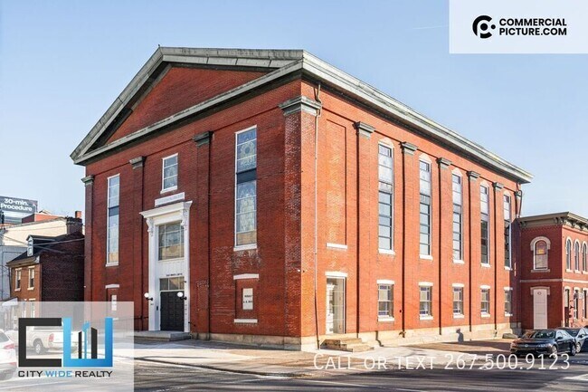 Building Photo - 929 Marlborough St