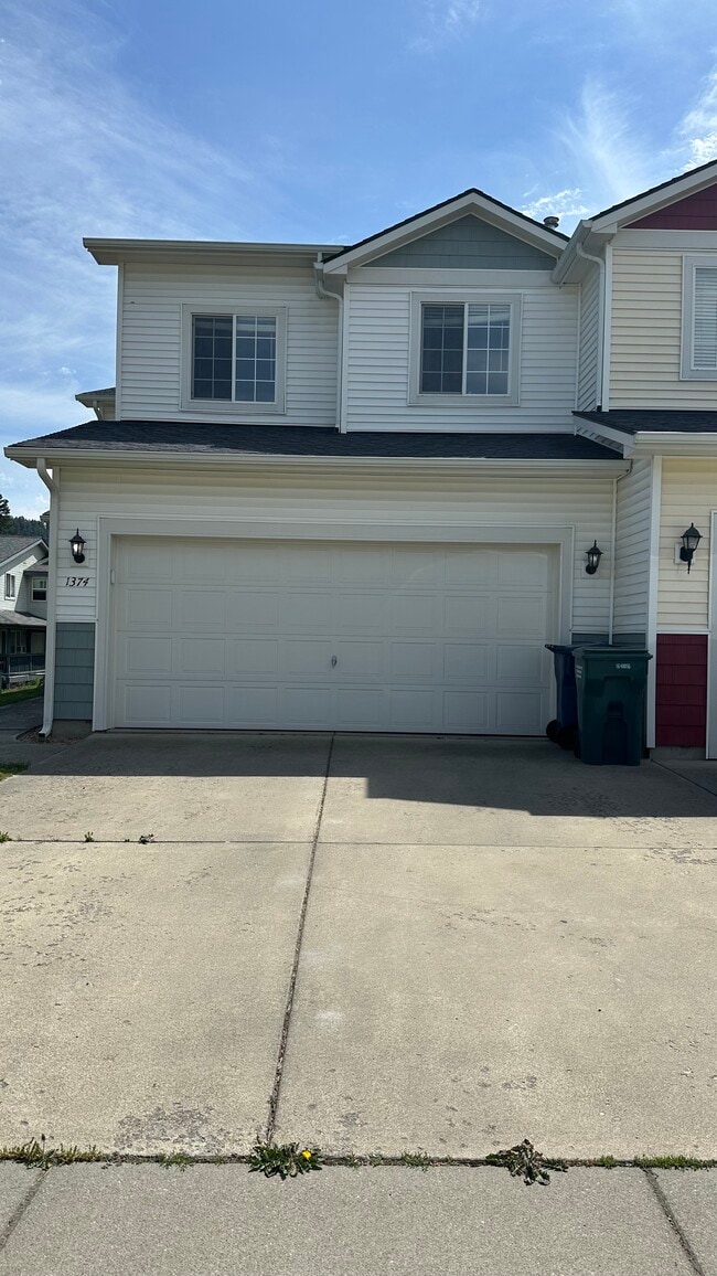 Building Photo - 1374 Kaleigh Ct