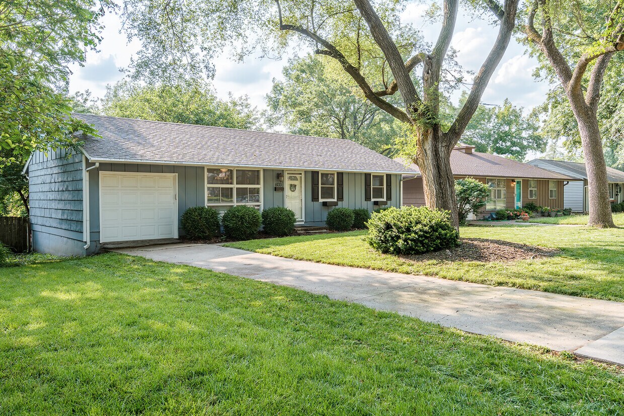 Foto principal - 6133 Catalina Street