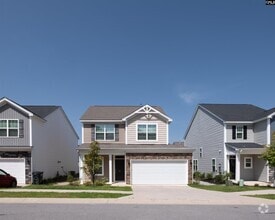 Building Photo - 917 Bergenfield Ln