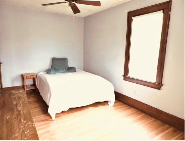 Foto del edificio - 217 Middlesex Rd