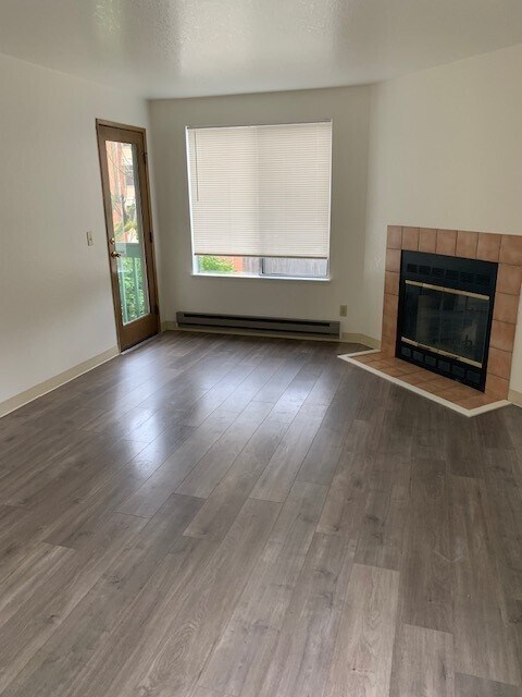 Foto del edificio - Mirrorwood Apartments