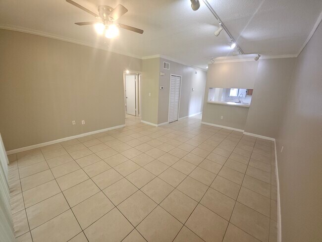 Building Photo - 4702 Capri Pl