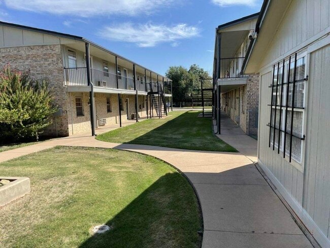 Foto del edificio - 1502 NW Kingsbury Ave