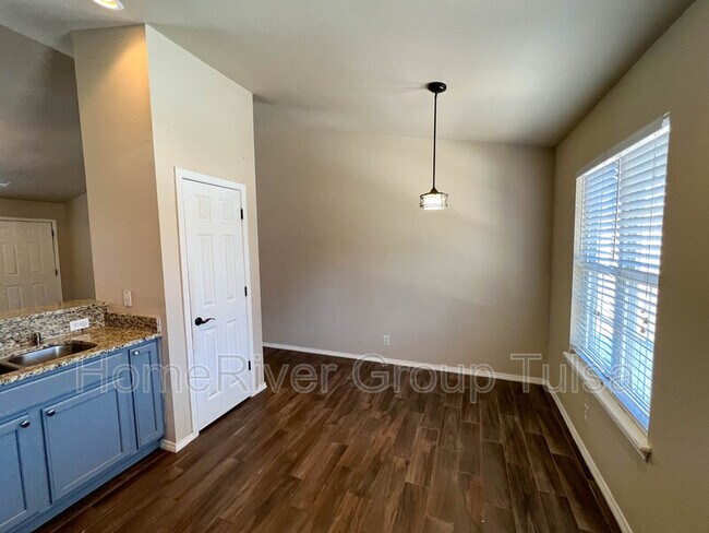 Building Photo - 8611 S 264th E Ave